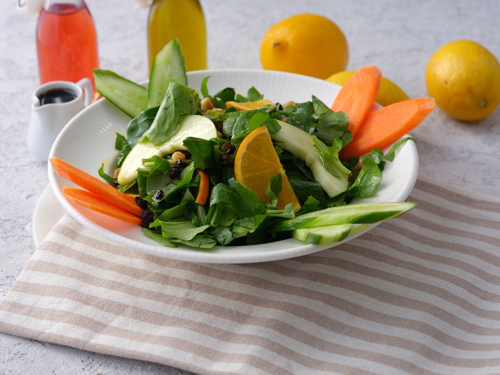 Cevizli Roka Salatası